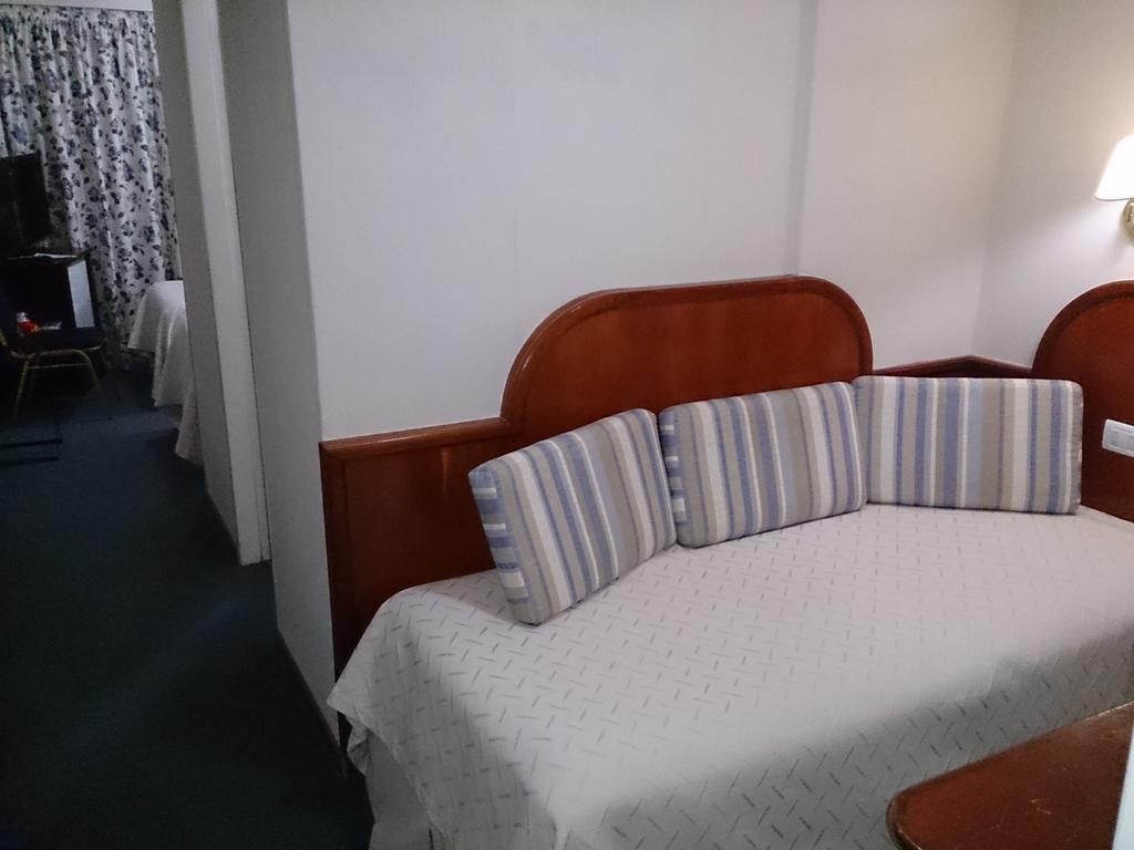 Hotel Orly Corrientes Rum bild
