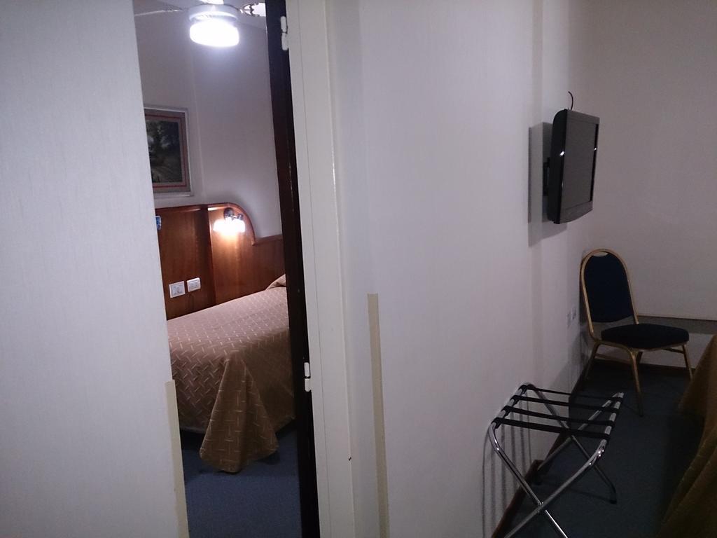 Hotel Orly Corrientes Rum bild