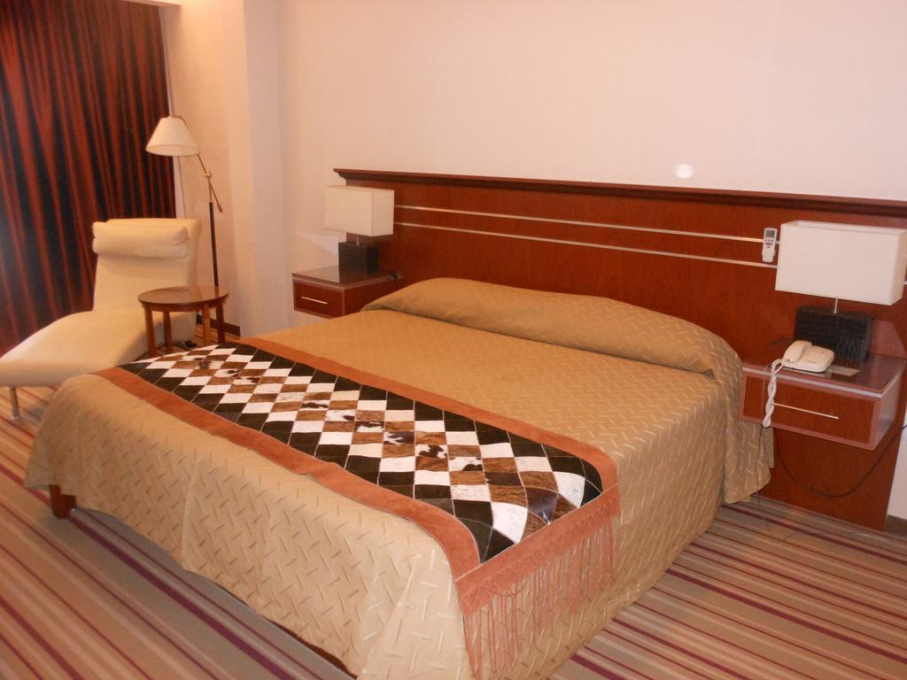 Hotel Orly Corrientes Rum bild