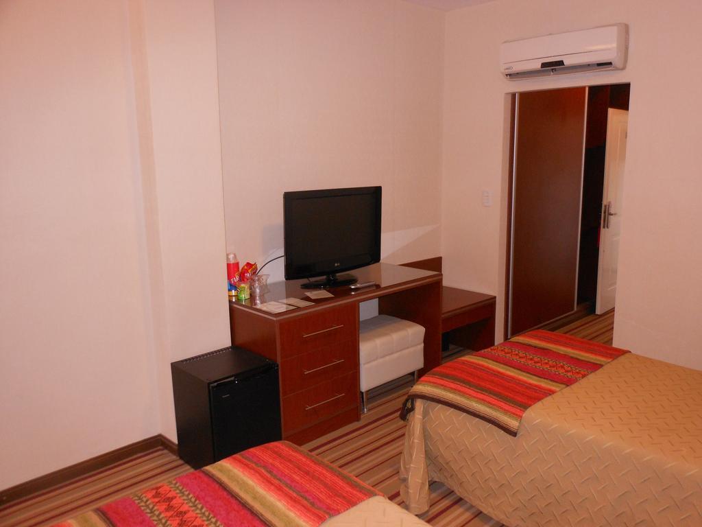Hotel Orly Corrientes Exteriör bild