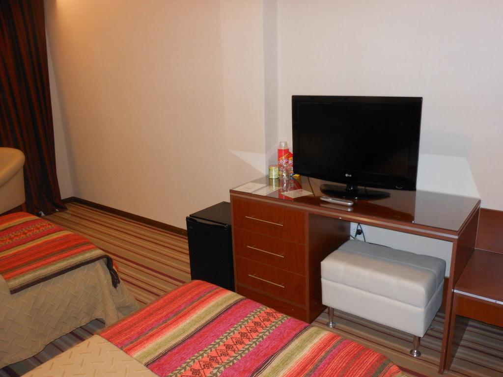 Hotel Orly Corrientes Exteriör bild