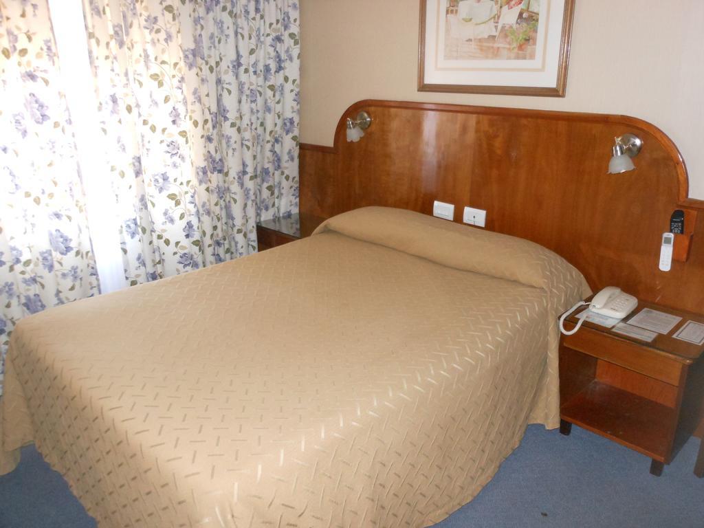 Hotel Orly Corrientes Rum bild